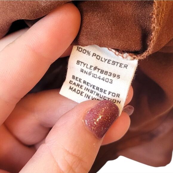 Mine Women's Brown Satin Smocked Crop Top Size S - Picture 5 of 6